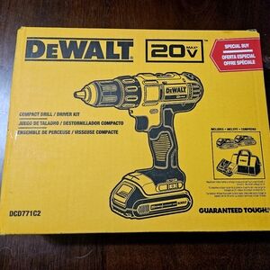 Dewalt 20V compact drill kit